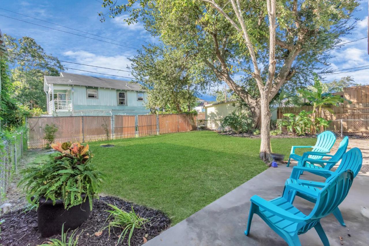 2 Kitchens,2 Living Rooms,4 Bedrooms-Close To All! Galveston Exterior photo
