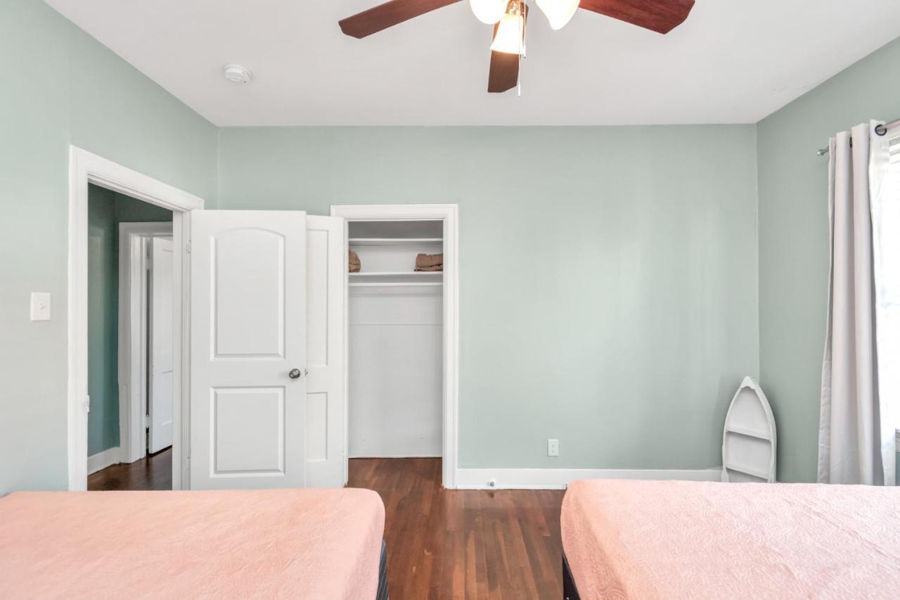 2 Kitchens,2 Living Rooms,4 Bedrooms-Close To All! Galveston Exterior photo
