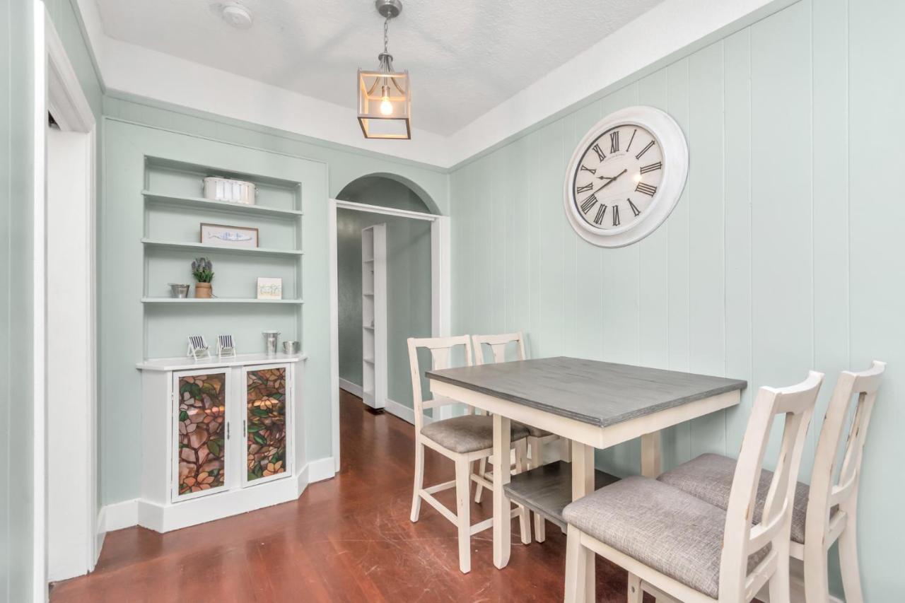 2 Kitchens,2 Living Rooms,4 Bedrooms-Close To All! Galveston Exterior photo
